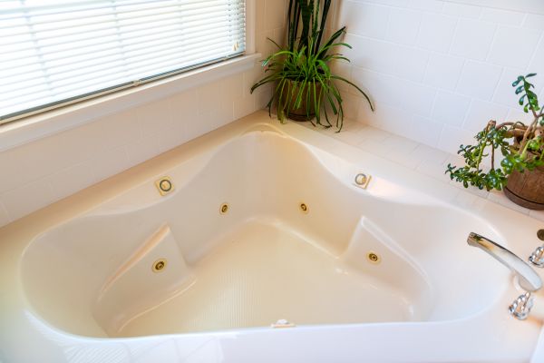 Soaking Tub Installation in Lawrenceburg